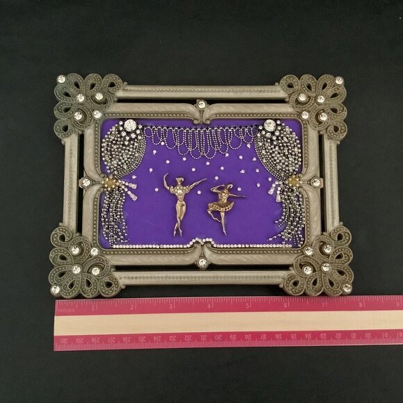 JEWELED PICTURE Vintage & Mod Jewelry Ballet Ballerina\'s On Stage Original Artis